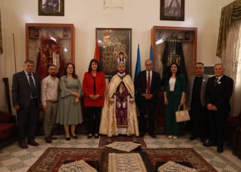Syriac Union Party Visits Qamishli Churches for Easter Accompanied by Nadine Maenza