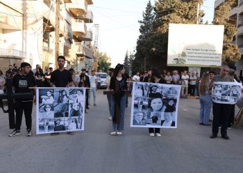 Syriac Youth Hold Vigil in Qamishli for Victims of Daramsuq (Damascus) Church Bombing