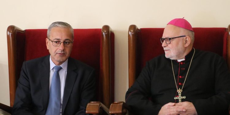 حزب الاتحاد السرياني يلتقي بالمطران “بطّاح”