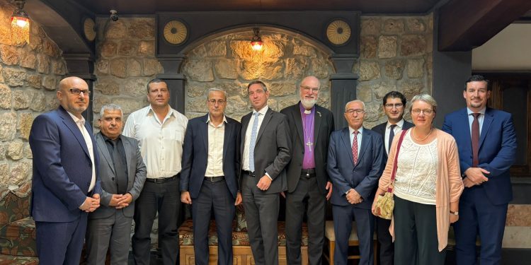 أحزاب ومنظمات الشعب السرياني الآشوري تلتقي وفداً ألمانياً دينياً في دمشق
