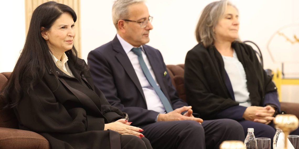 وفد من المكون السرياني المسيحي يلتقي بوزير الداخلية السوري بدمشق