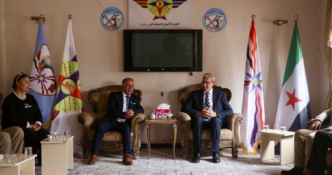 حزب الاتحاد السرياني يزور الحزب الآشوري الديمقراطي للتهنئة بعيد القيامة