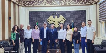 وفد من مؤسسات سريانية اشورية وثقافية ومدنية يلتقي بسيادة محافظ الحسكة ويقدم له مذكرة حول الحقوق الثقافية للشعب السرياني الاشوري