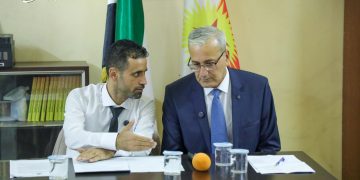 حزب الاتحاد السرياني والتحالف السوري الديمقراطي ينظمان محاضرة حول الإعلان الدستوري من منظور قانوني ودستوري